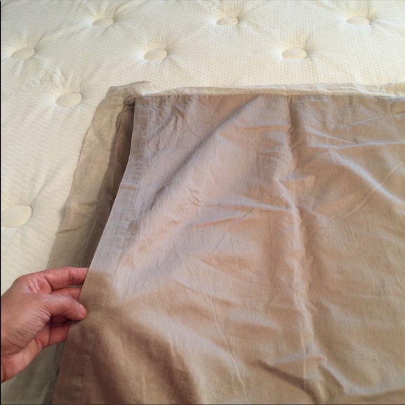 Pottery Barn set of two pillow cover (sham) - Picture 2 of 7